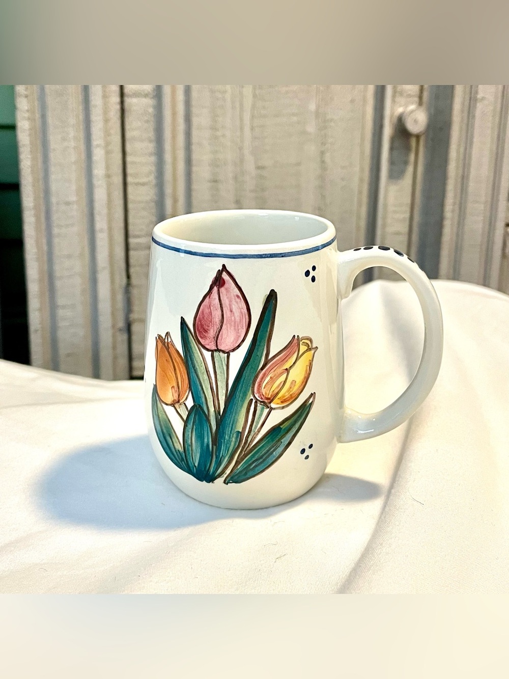 DELFT Poly - Hand Painted Tulips 10 oz Mug/Cup - Holland -M109 -Signed by Artist
